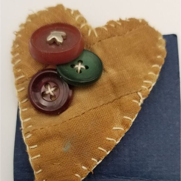 Antique heart button brooch estate find jewelry. BR111 - Picture 3 of 3